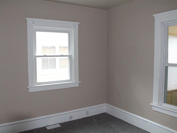 5th image of 1613 Plymouth St