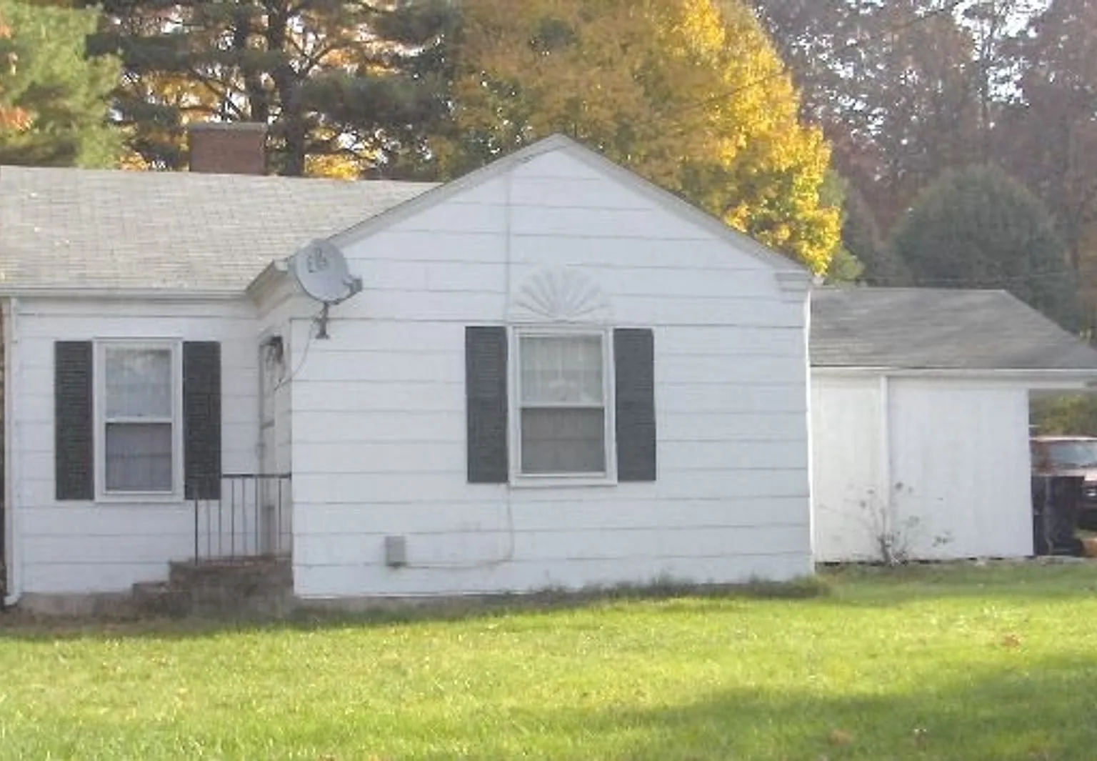2 Bedroom 1 Bath House — Photo 1