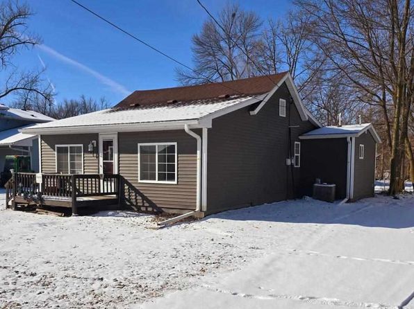 521 1st St N, Waterville, MN 56096