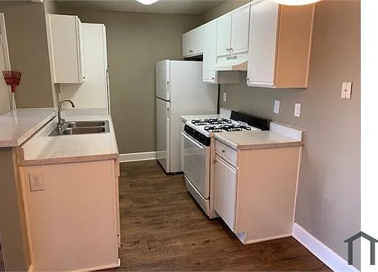 1 bed, 720 sqft, $1,700 — Photo 3
