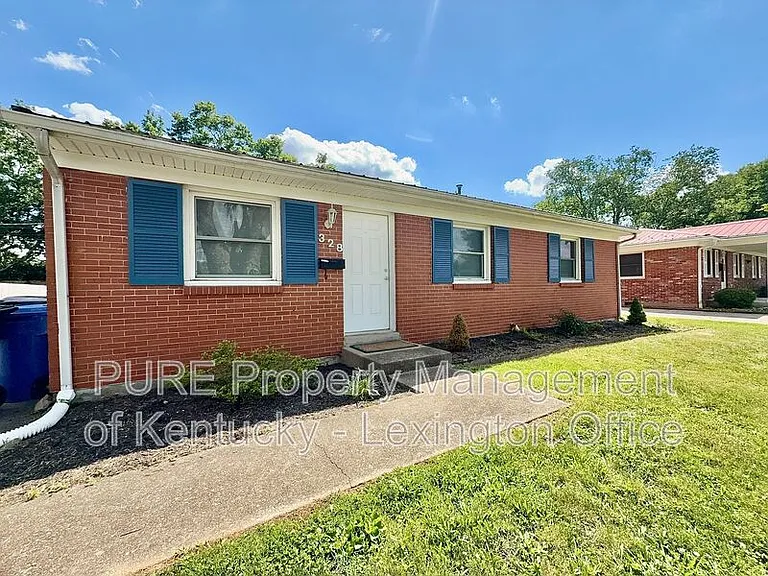 328 Harvard Dr — Photo 3