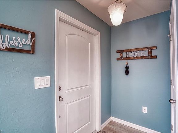 2nd image of 10325 Canal Brook Ln