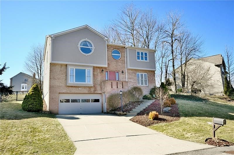 1st image of 158 Village Dr