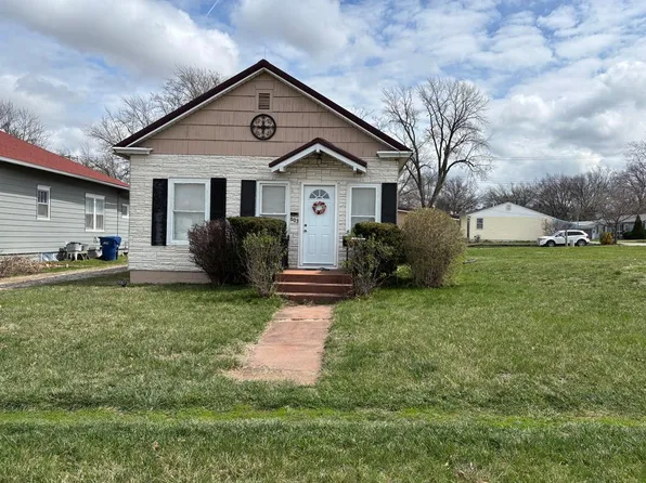 603 S Main St, Brookfield, MO 64628