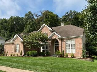 647 Southern Hills Dr, Eureka, MO 63025