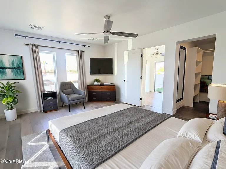 7662 E Minnezona Ave — Photo 61