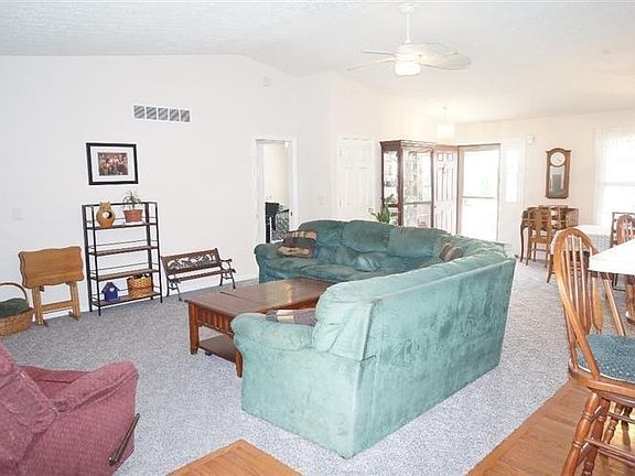 3rd image of 2230 Indian Creek Trl