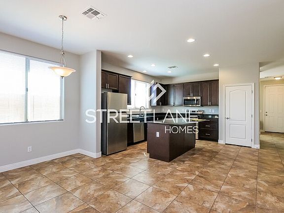 5th image of 1806 W Paisley Dr