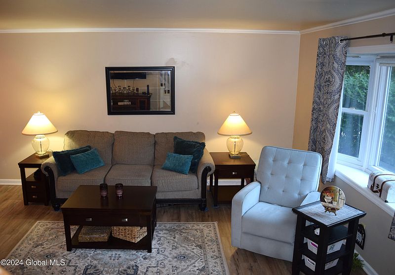 2nd image of 182 Williamsburg Court