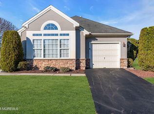 1 Fontaine Court, Manchester, NJ 08759