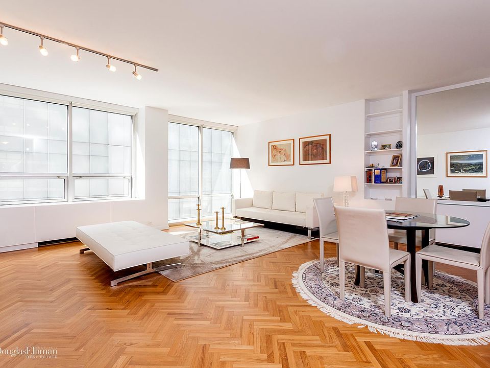 1st image of 15 W 53rd St #17E