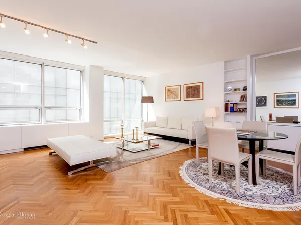 15 W 53rd St #17E, New York, NY 10019