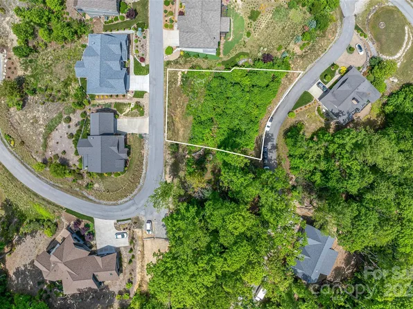 LOT R4 Curtain Blf, Hendersonville, NC 28791