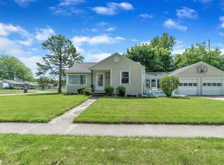 816 Mitchell Ave, Lansing, MI 48917