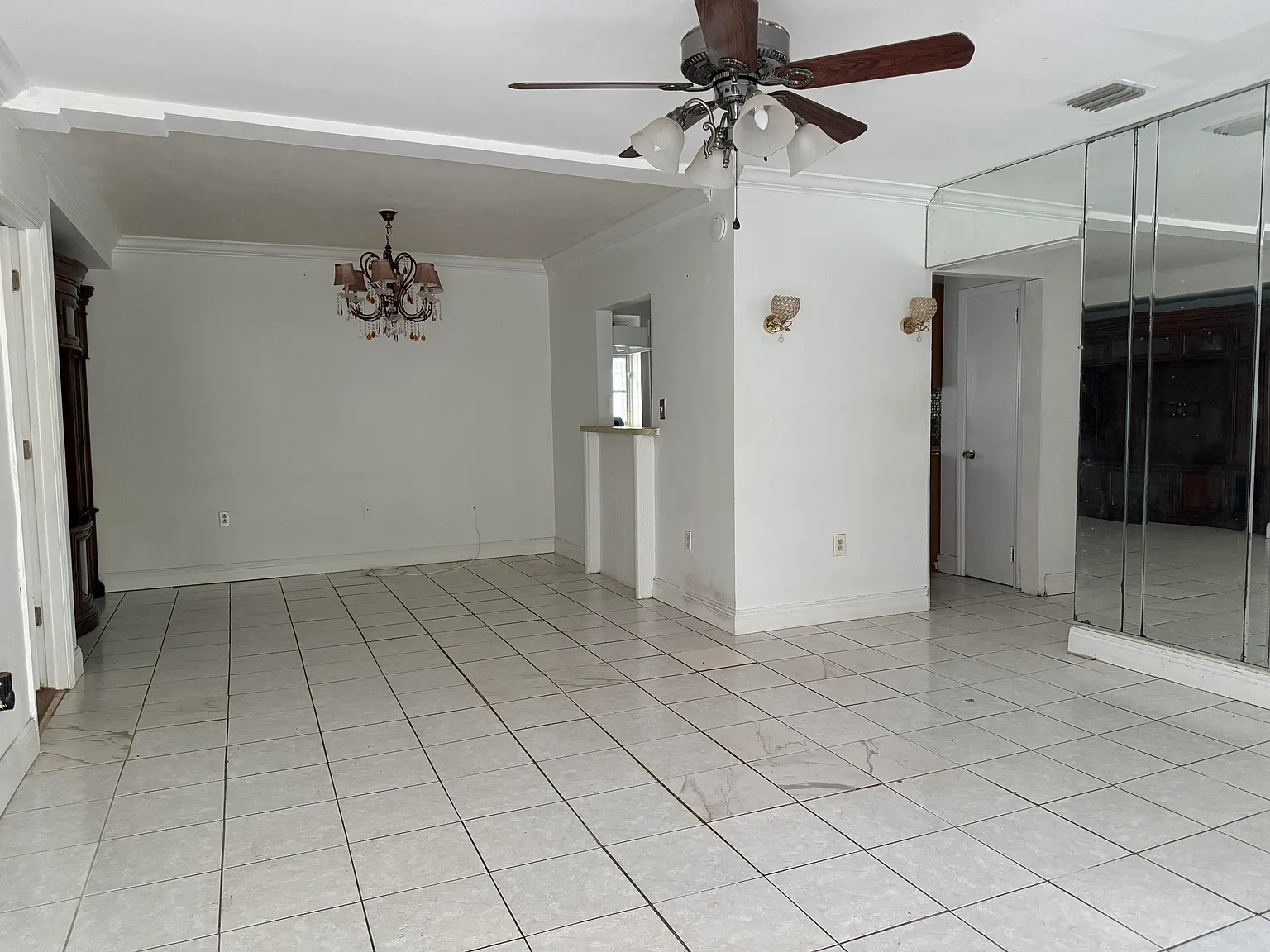 1125 NW 144th St — Photo 3