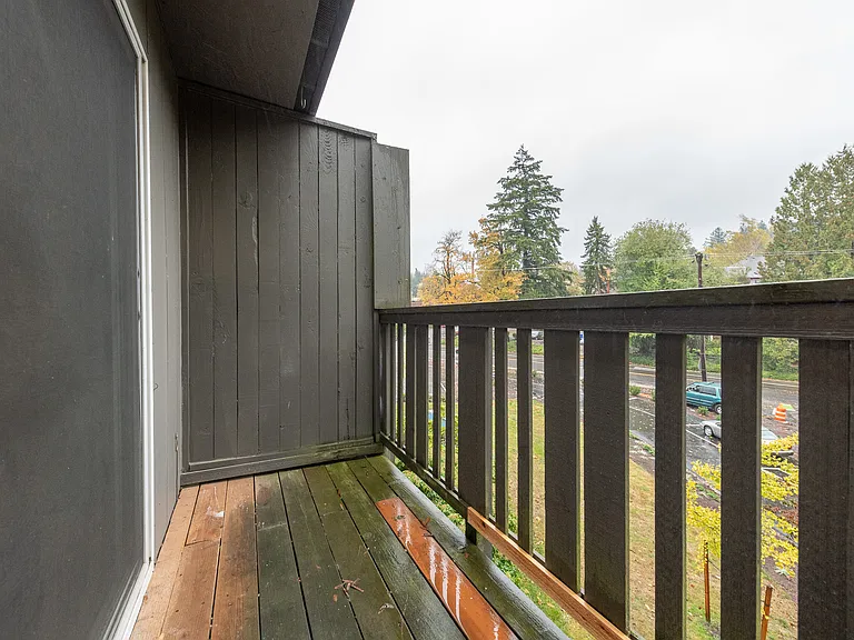 West Hills Terrace — Photo 20