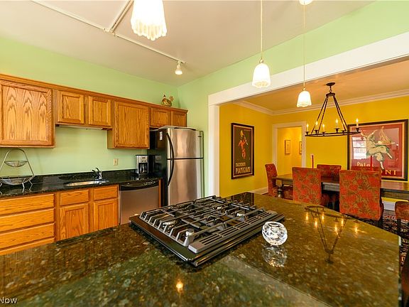 5th image of 2548 Overlook Rd