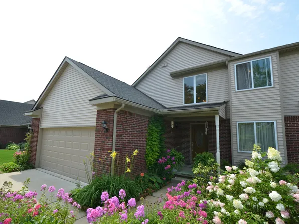 3477 Silver Stone Dr #1, Milford, MI 48380