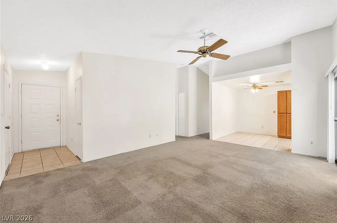 3 bed, 2.0 bath, 1223 sqft, $1,600 — Photo 3