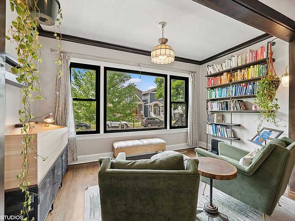 4th image of 4704 W Berenice Ave