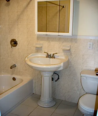 Rented by City Connections Realty | media 35