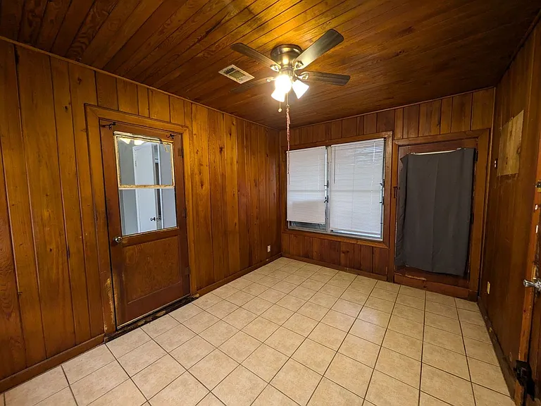 302 Bridal Wreath Ave — Photo 18