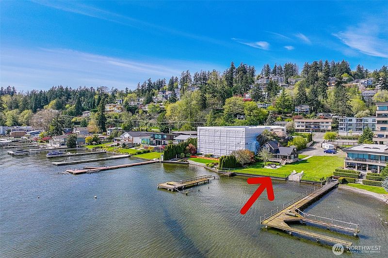 4th image of 9049 NE Juanita Drive