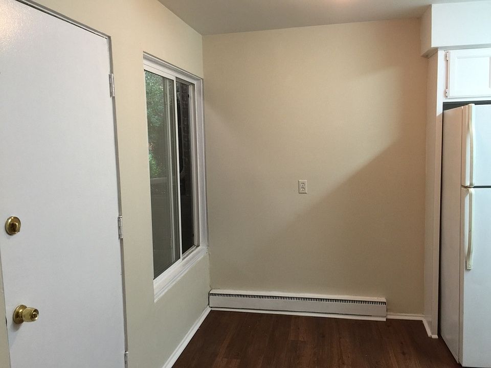 1st image of 4218 Packard St APT 2
