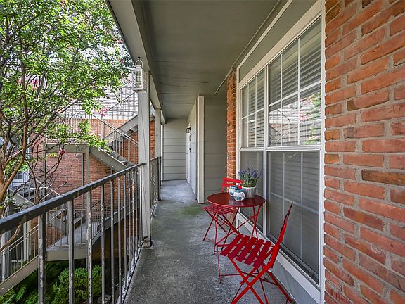 2nd image of 3210 S Fielder Rd APT 211