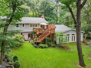 901 Shore Acres Rd, Arnold, MD 21012