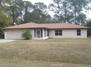 2106 Hamilton Ave, Alva, FL 33920