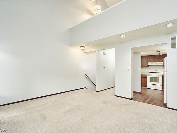 5th image of 620 James Ave