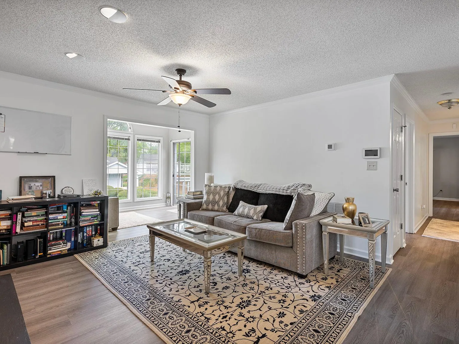 2 bed, 1300 sqft, $1,595 — Photo 4