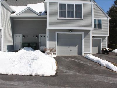 302 Brookhaven Ln, Woonsocket, RI, 02895