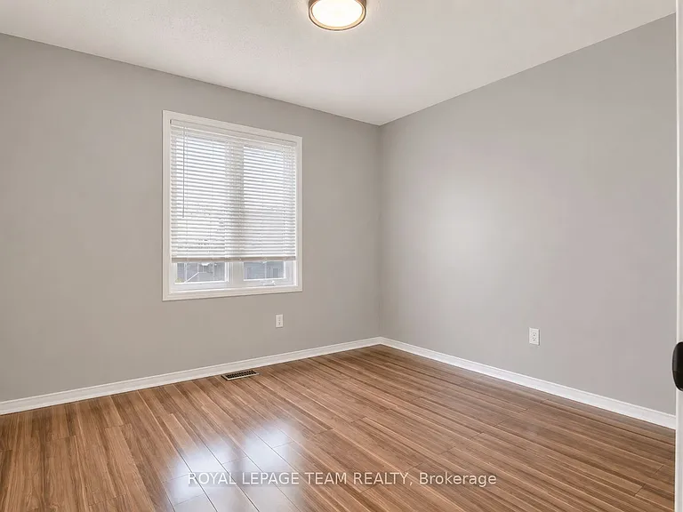 11 Marcay St — Photo 17