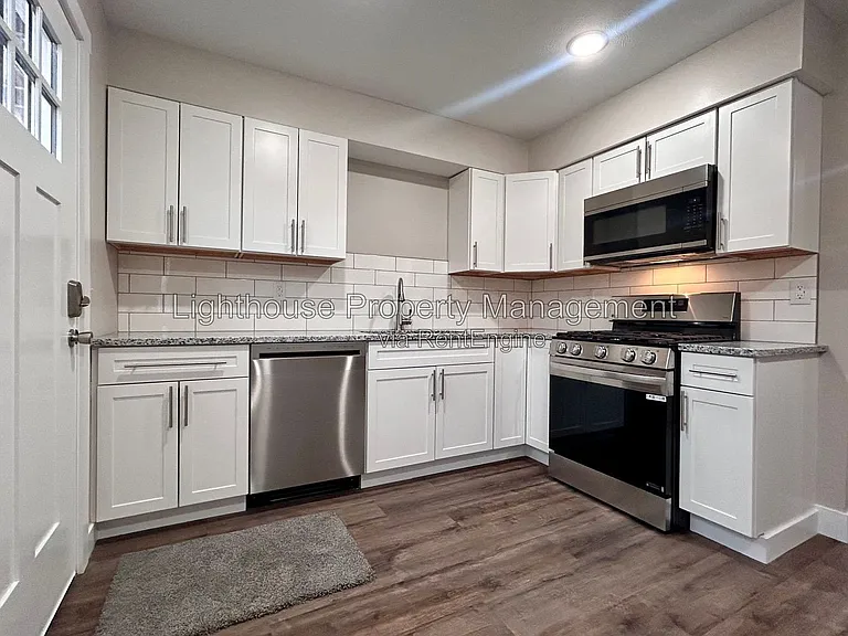 2875 Taft Ave SW #15 — Photo 3