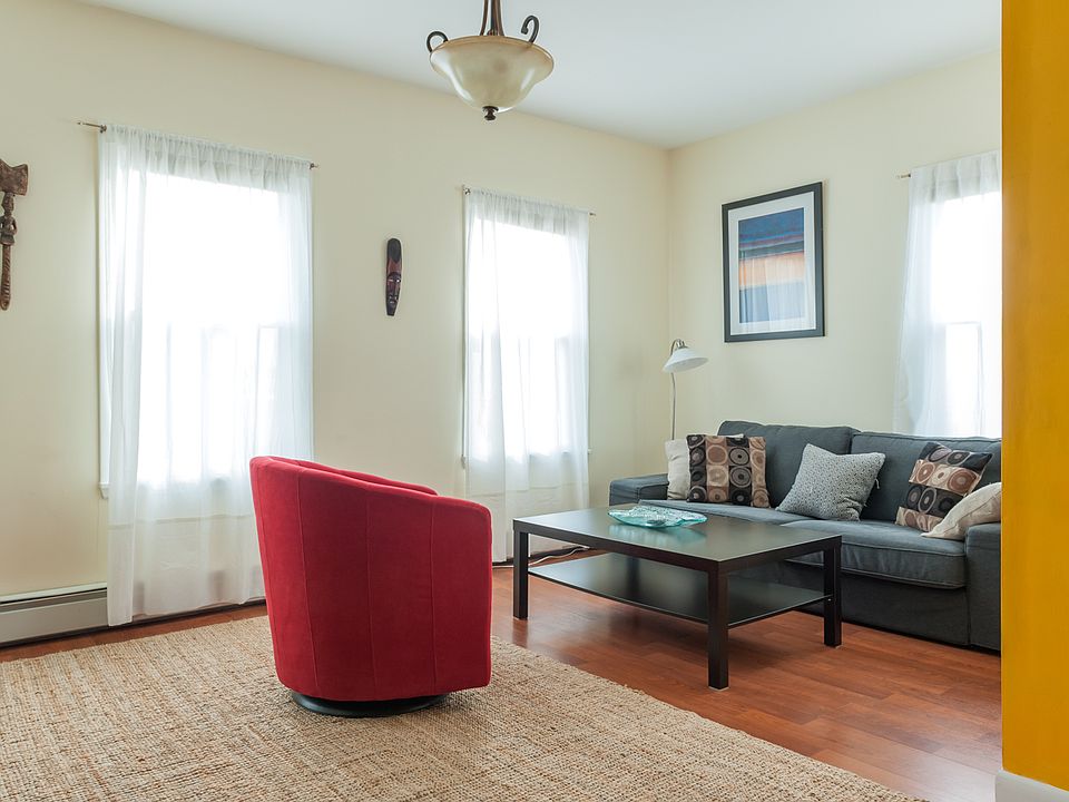 Apt 3 Living Room