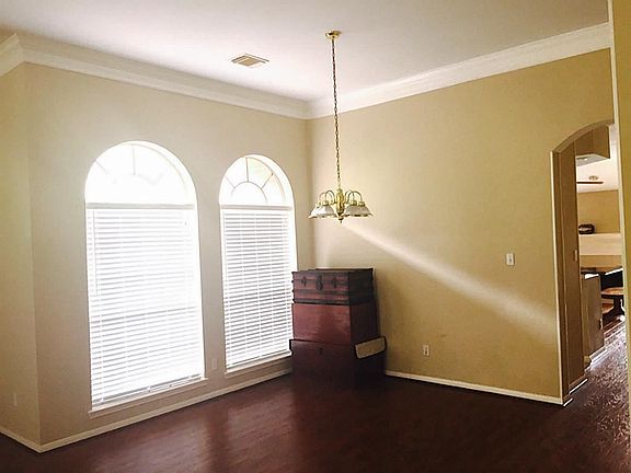 4th image of 4507 Ringrose Dr