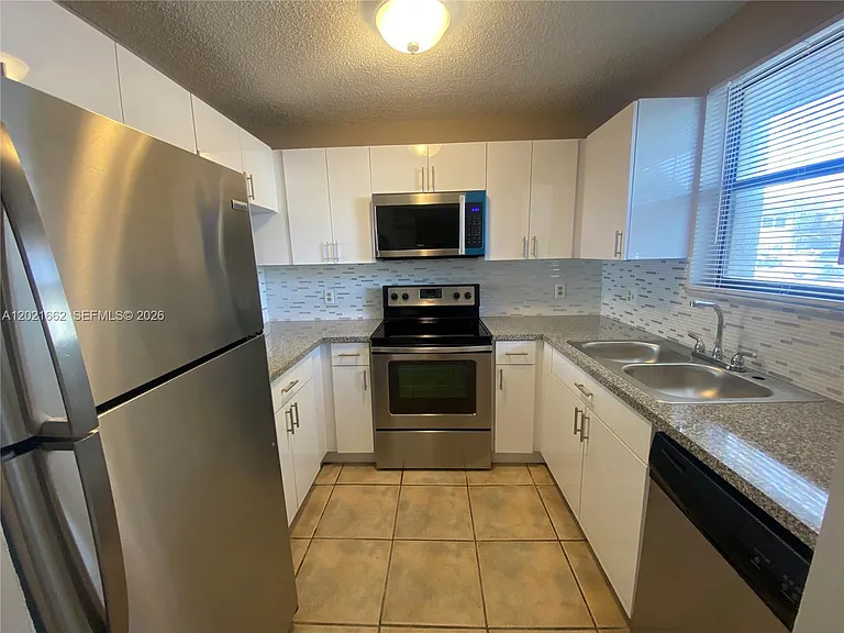 3263 Kirk Rd #2 — Photo 5