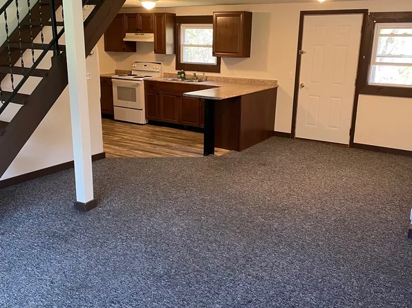 4 Prescelly Dr #4C, Skowhegan, ME 04976