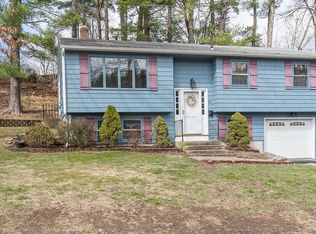 16 Elmonte Dr, Coventry, RI 02816