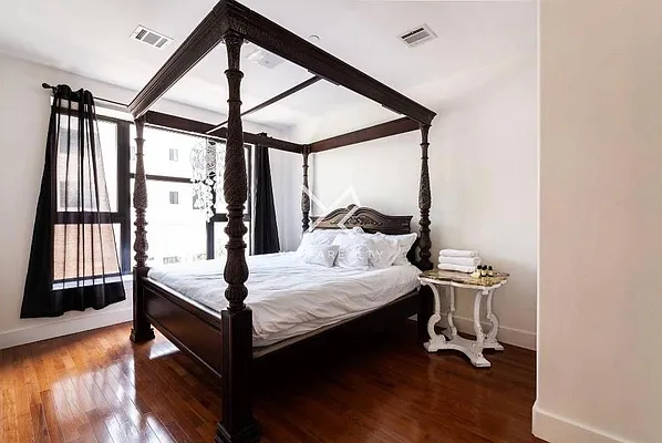 Rented by Yaffa Realty LLC | media 5