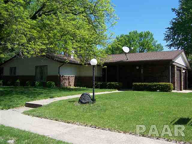 1st image of 3904 N Molleck Dr