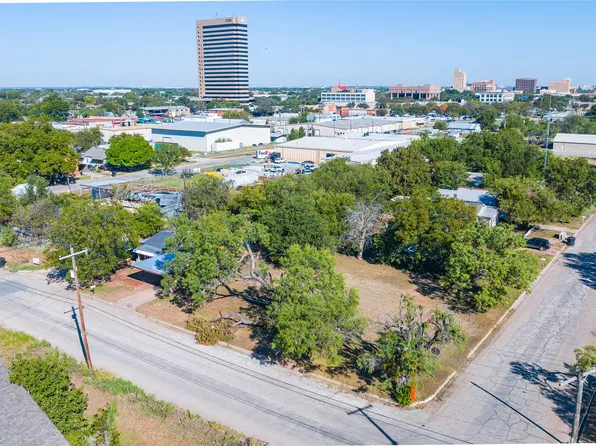 702 S 8th St, Abilene, TX 79602