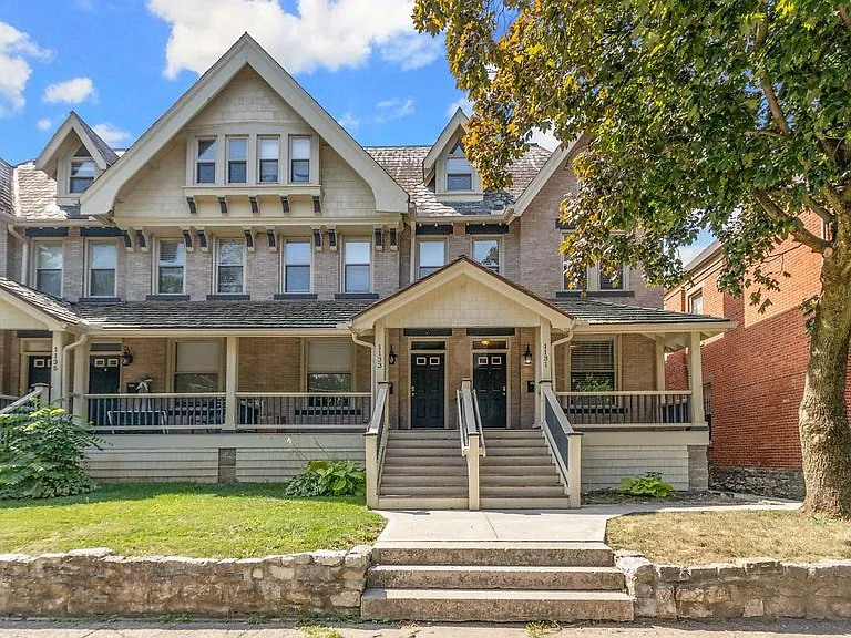 1131 Franklin Ave — Photo 29