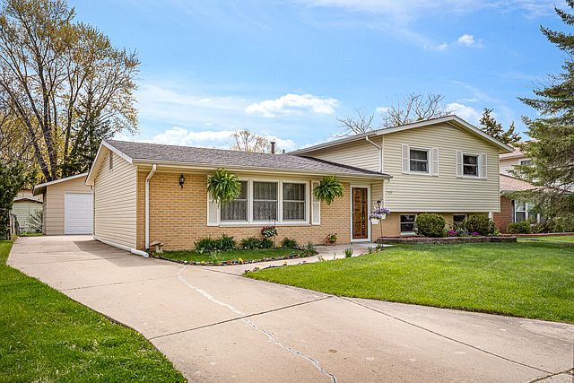 1st image of 7587 Churchill Dr