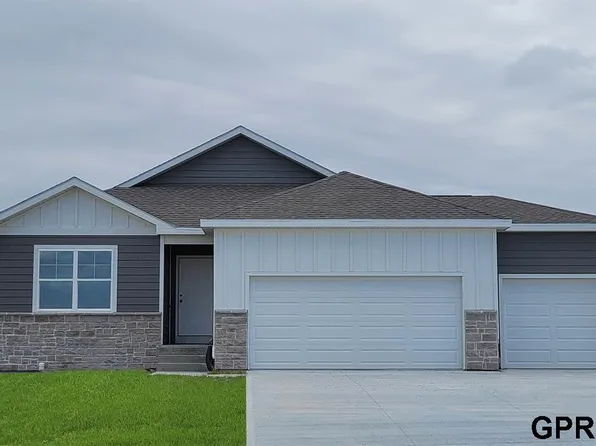 4671 E 18th Ave, Fremont, NE 68025