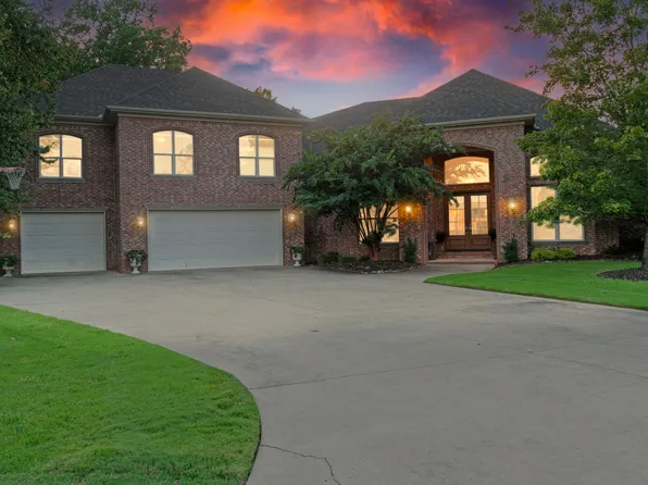 216 Seminole Ln, Maumelle, AR 72113