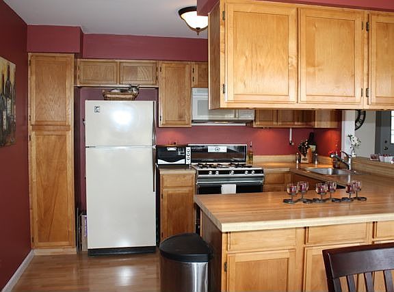 4th image of 273 Greensboro Ct #2