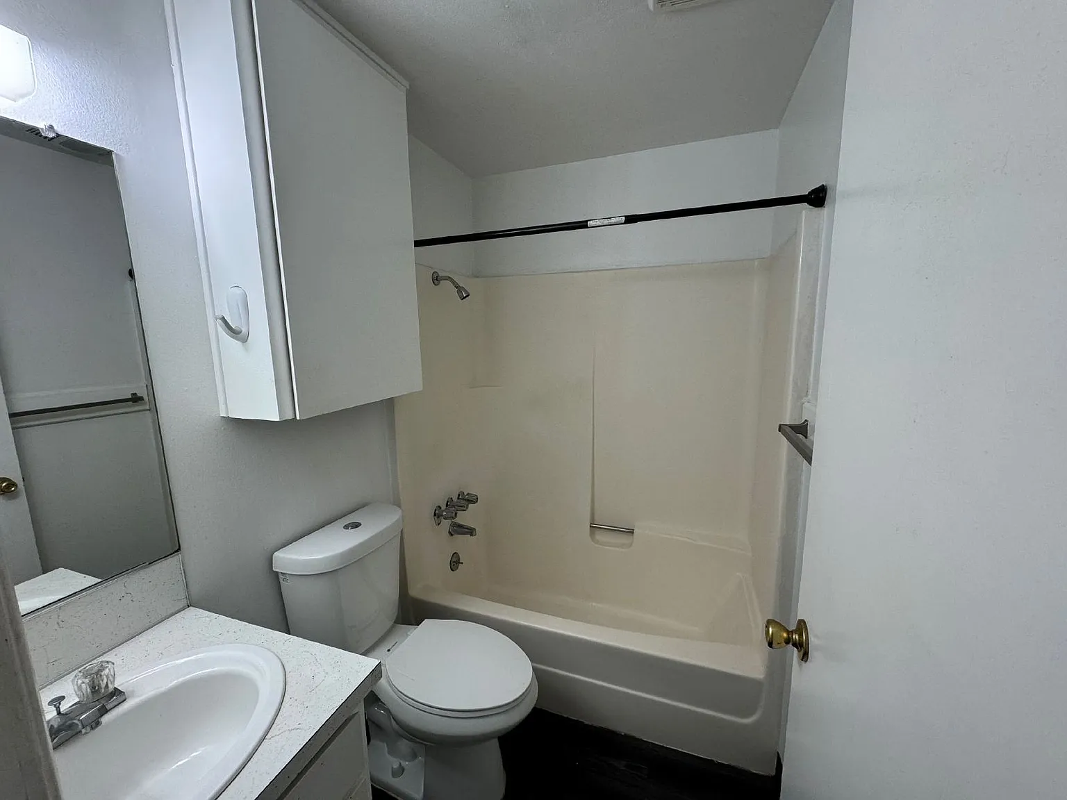 Forest Grove Apartments — Photo 3